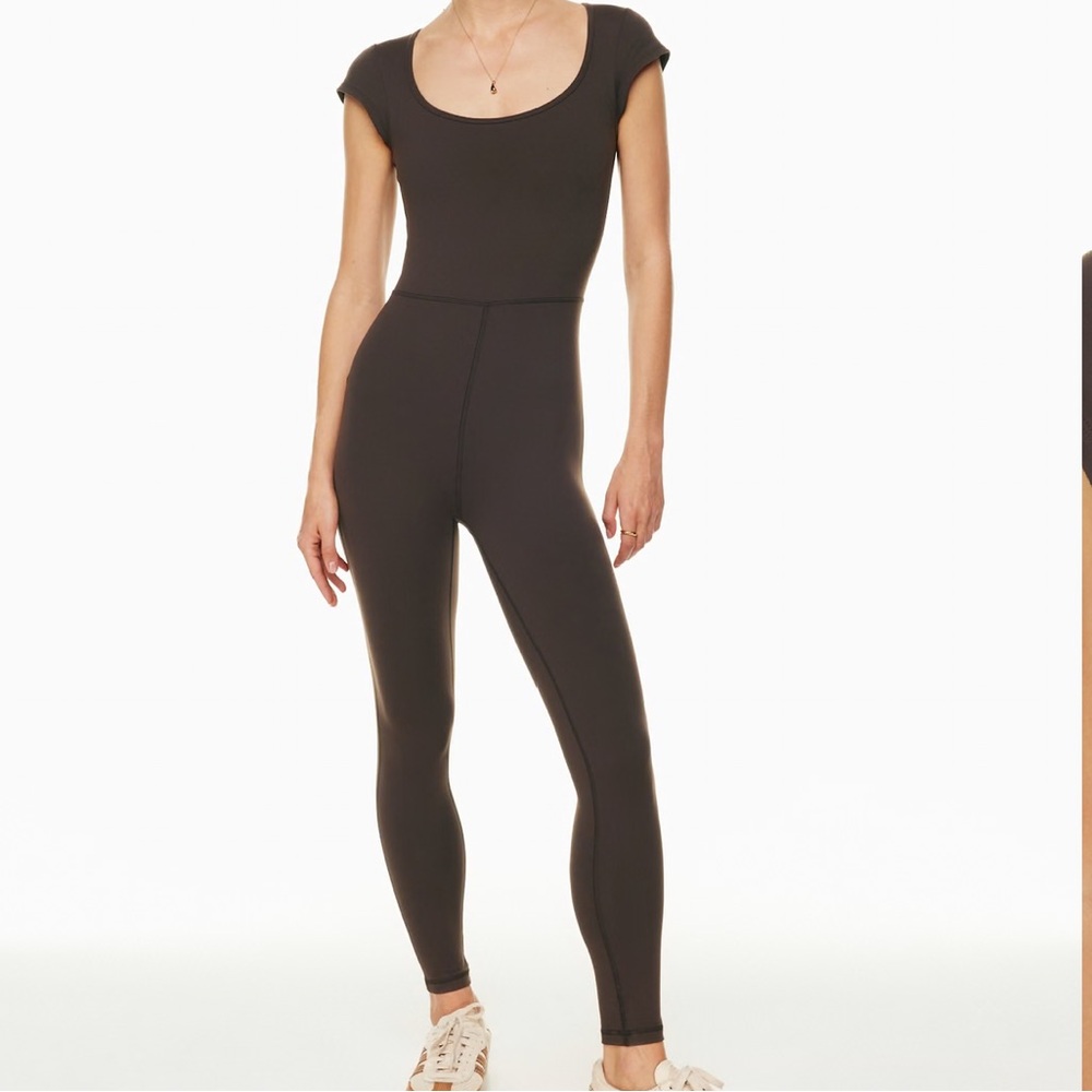 Wilfred Blrown Scoop-Neck Cap-Sleeve Fitted Jumpsuit